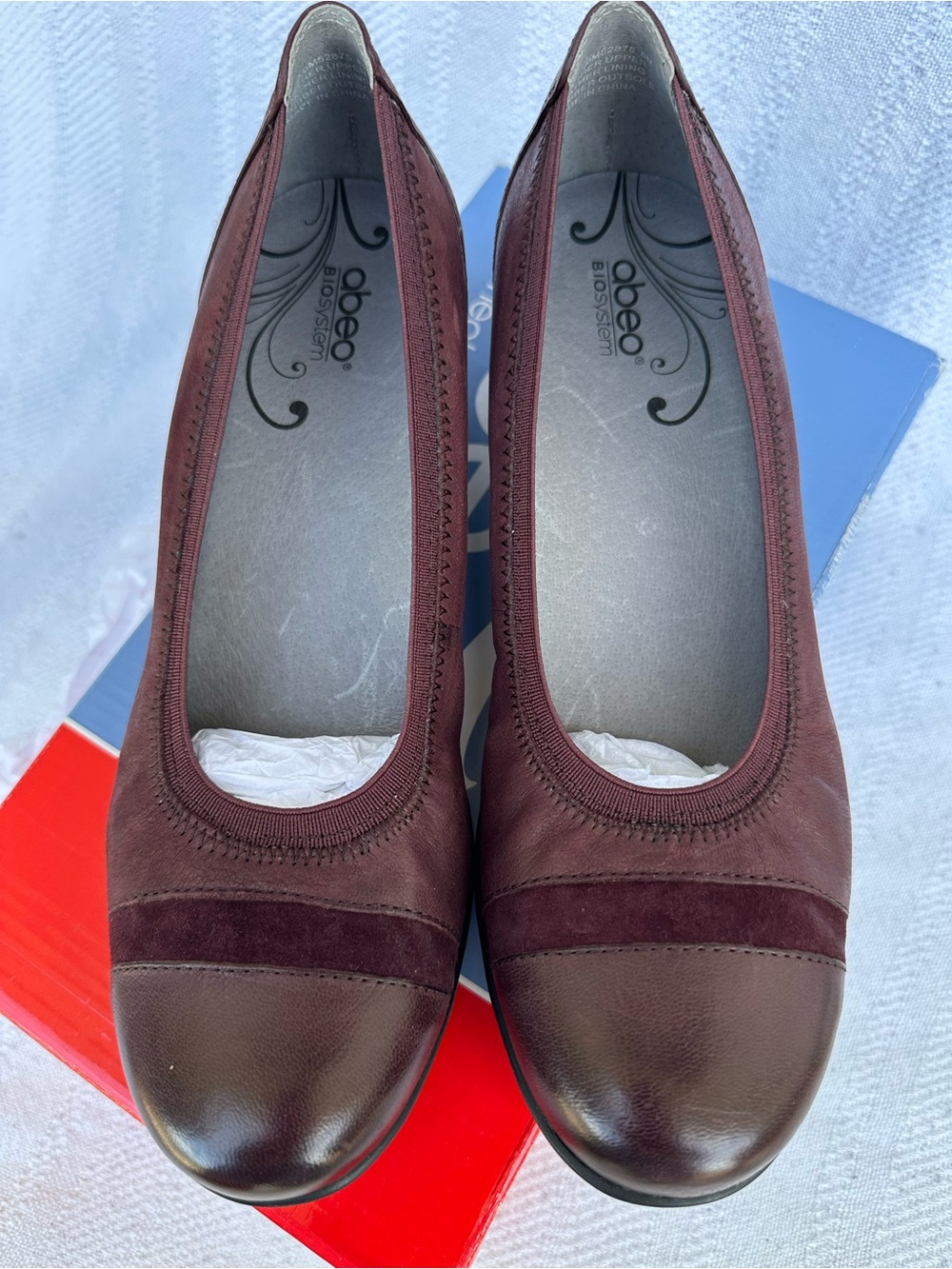 Abeo Women's Burgundy/ Oxblood Leather & Suede Heels